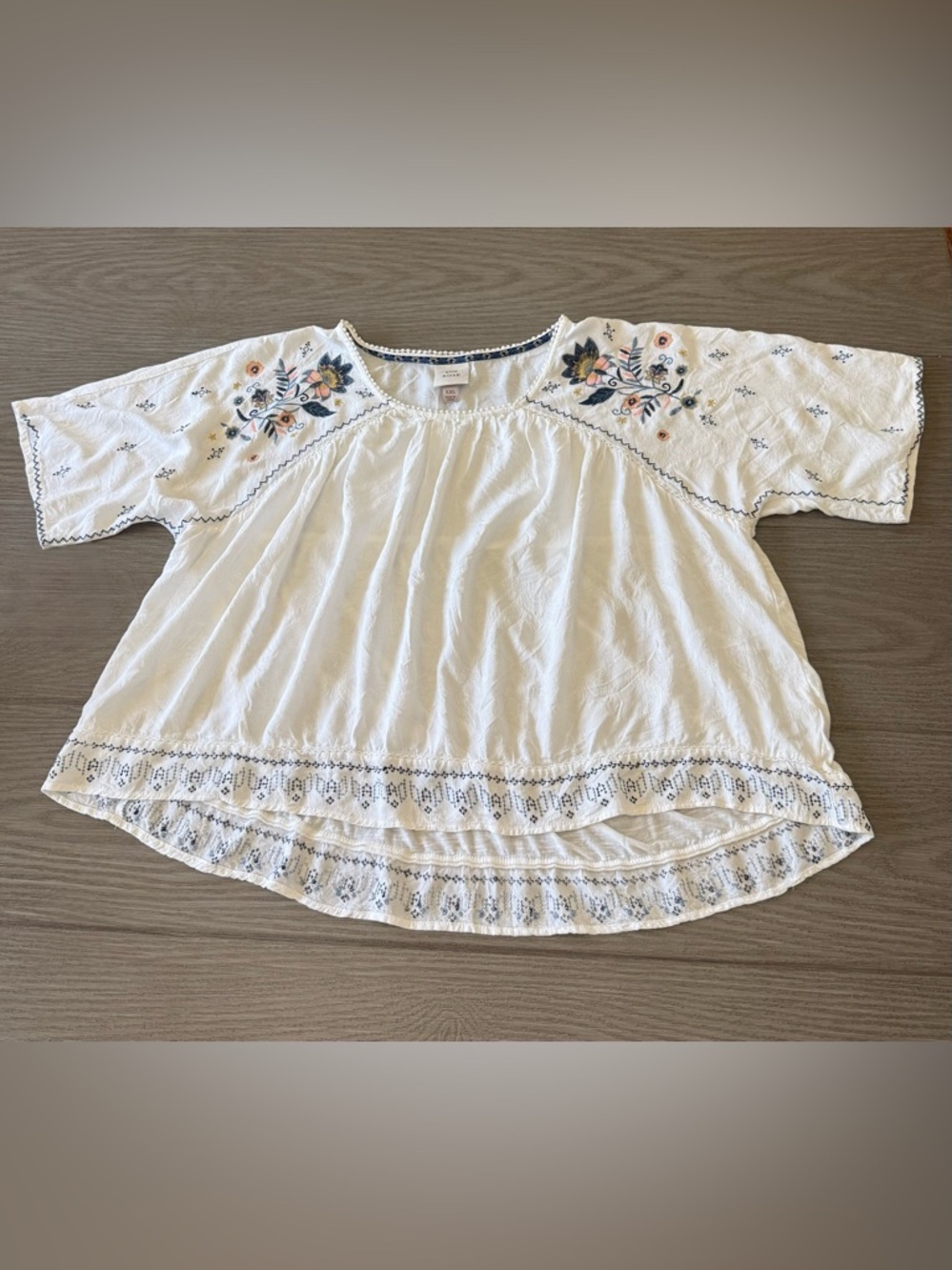 Knox Rose Embroidered Peasant Tunic Top - Picture 4 of 9
